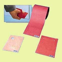 Hand pads with hole for thumb 2 mm thick